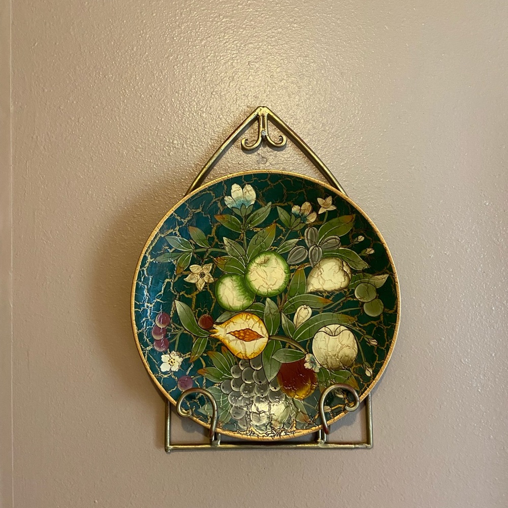 Decorative plate